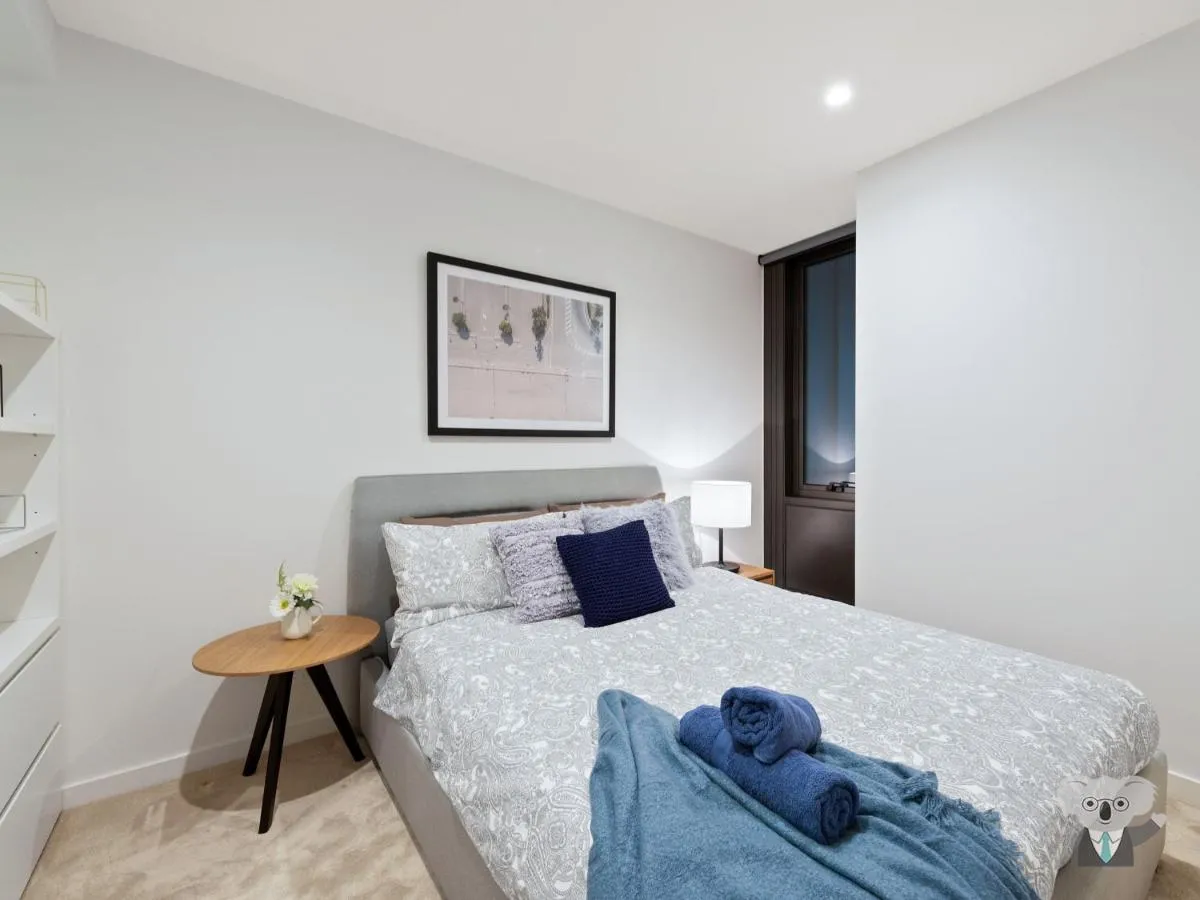 Image 1 of KOZYGURU MELBOURNE CITY PERFECT TRANQUIL SANCTUARY 1 BED APT VME023