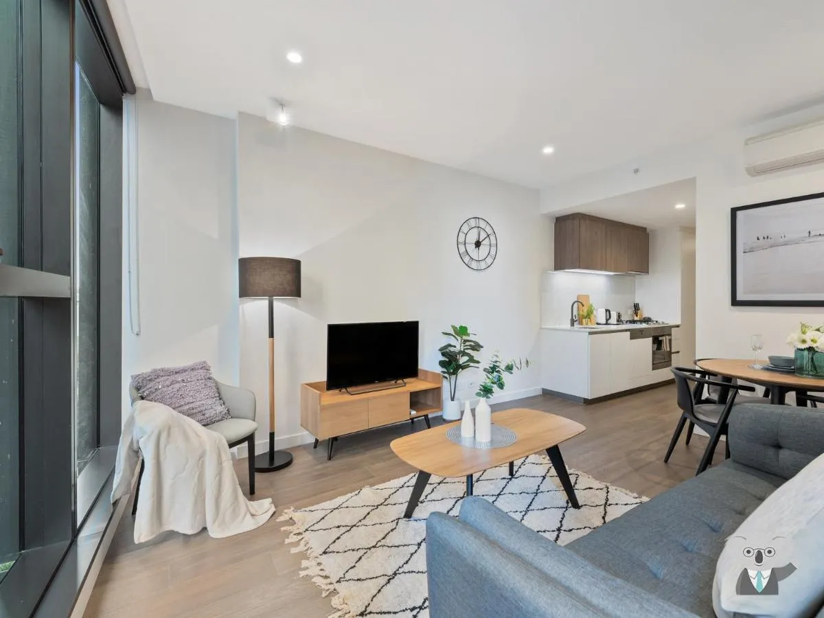 Image 5 of KOZYGURU MELBOURNE CITY PERFECT TRANQUIL SANCTUARY 1 BED APT VME023