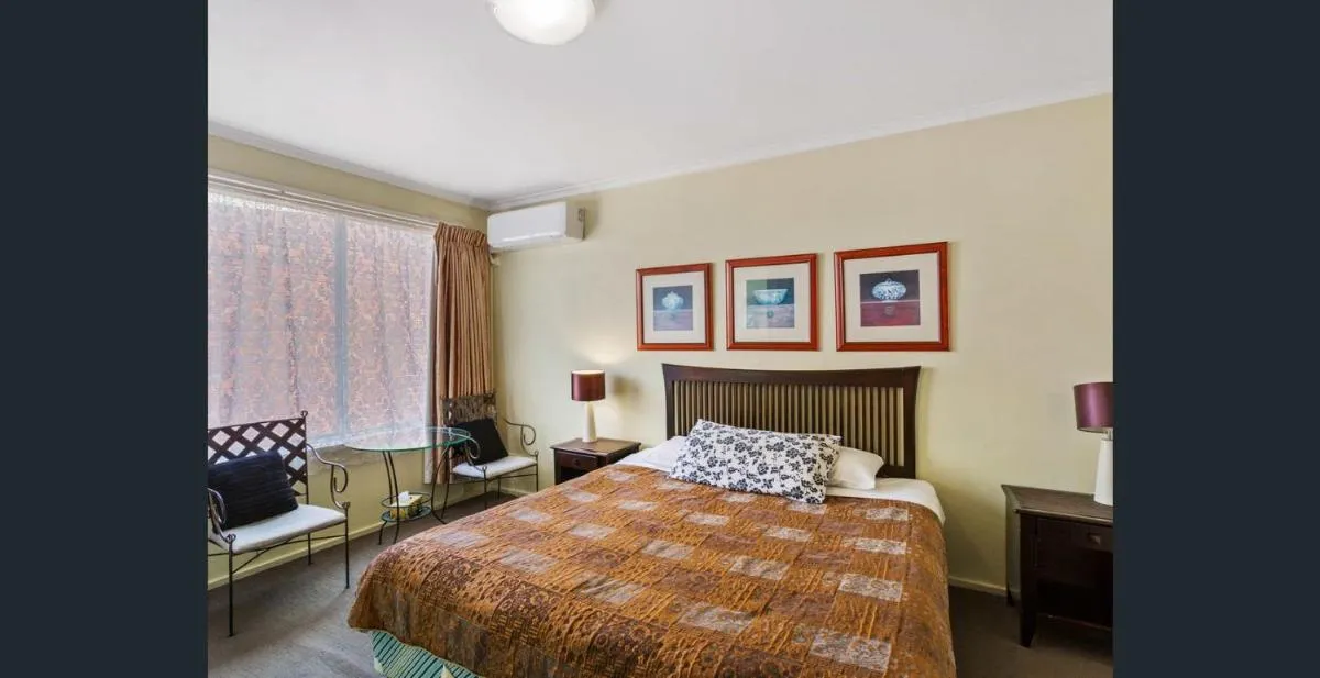 Image 6 of Knightsbridge Apartments