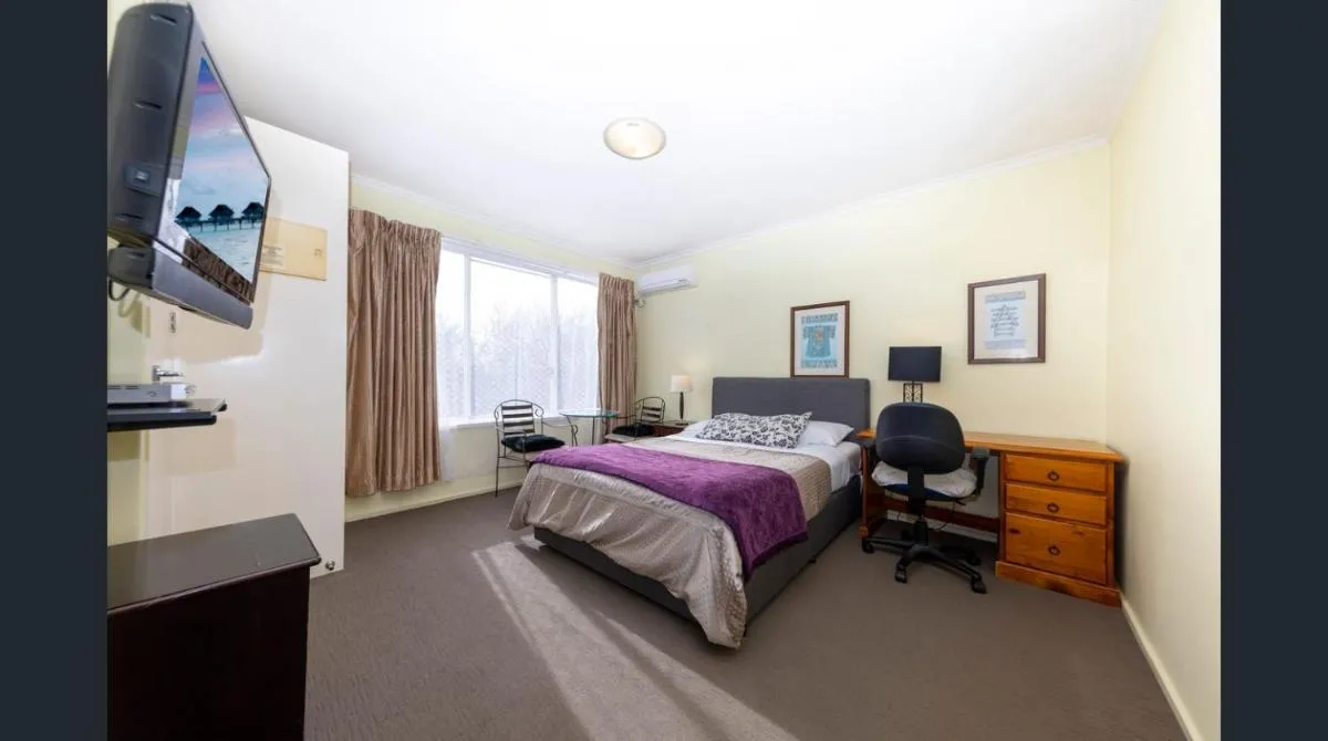 Image 4 of Knightsbridge Apartments