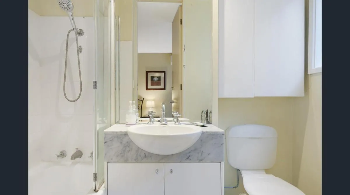 Image 2 of Knightsbridge Apartments