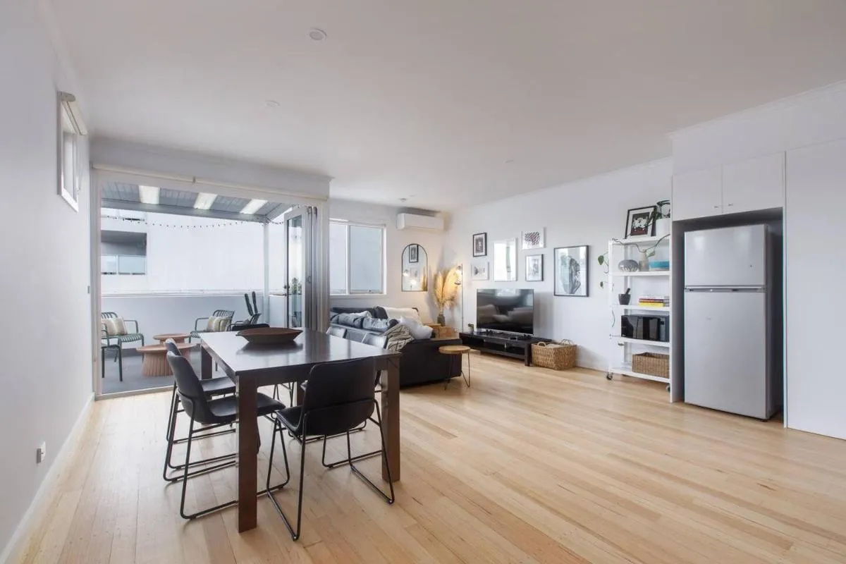 Image 3 of ‘Laidback Lygon’ A Two-storey Inner-city Oasis