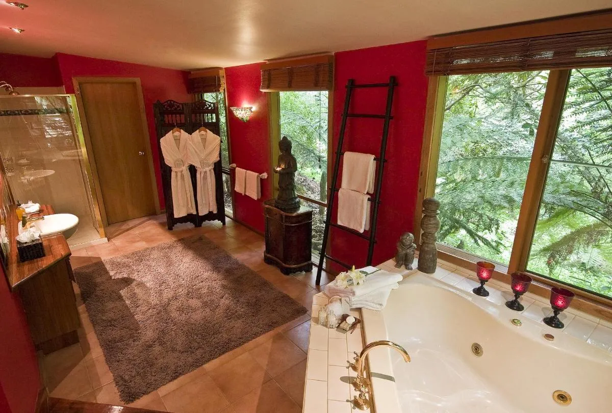 Image 2 of Linden Gardens Rainforest Retreat