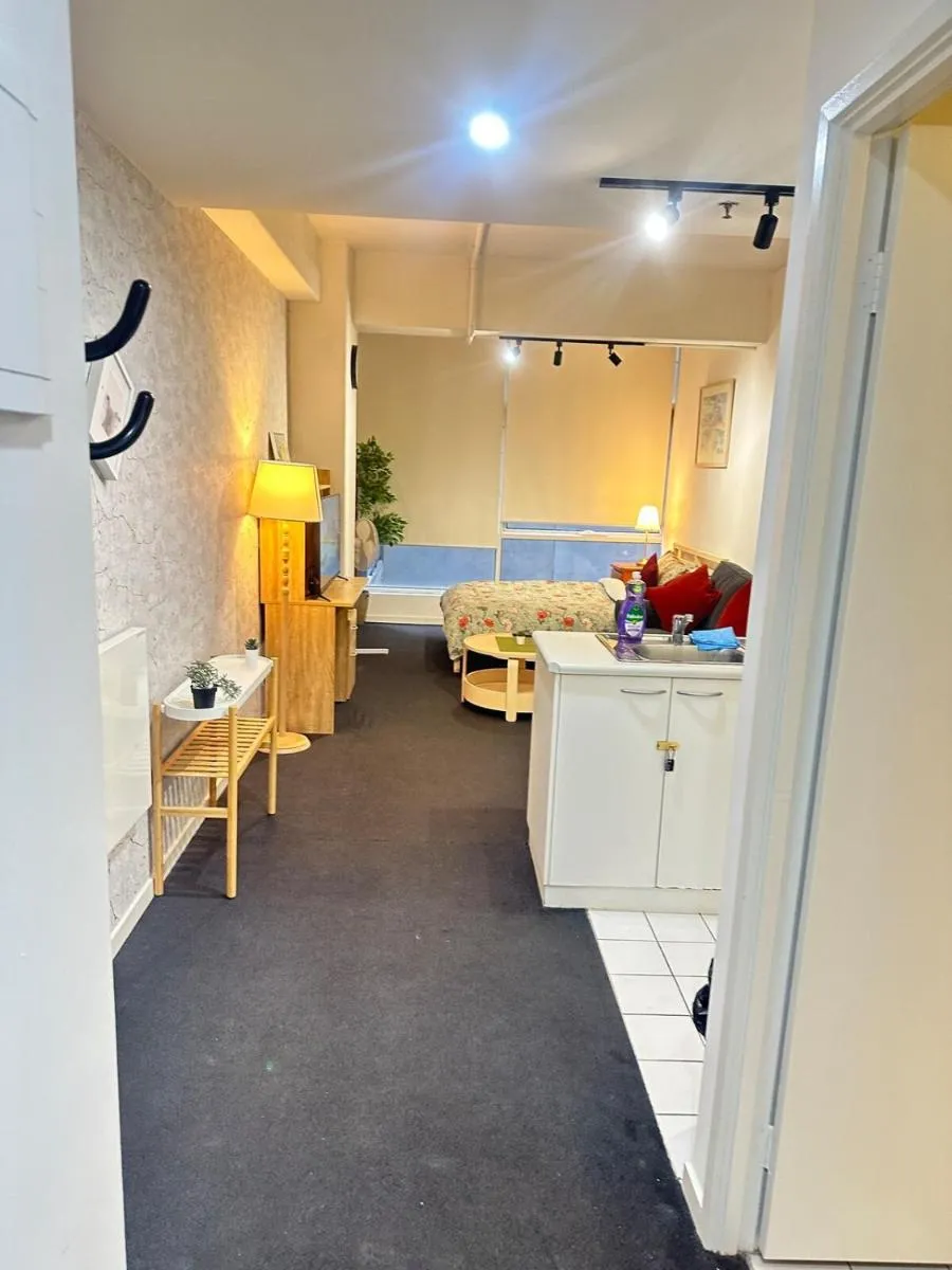 Image 4 of Lonsdale Street Perfect Studio Retreat