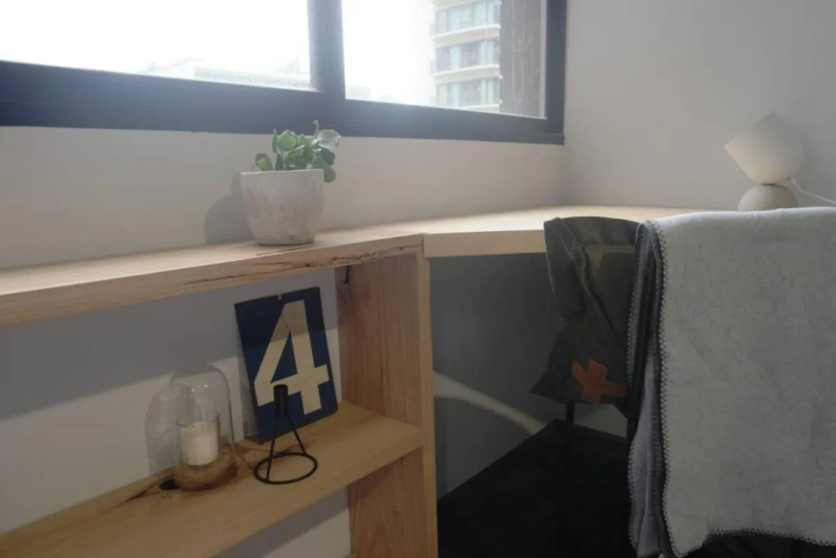 Image 1 of Lonsdale Street Studio Apartment