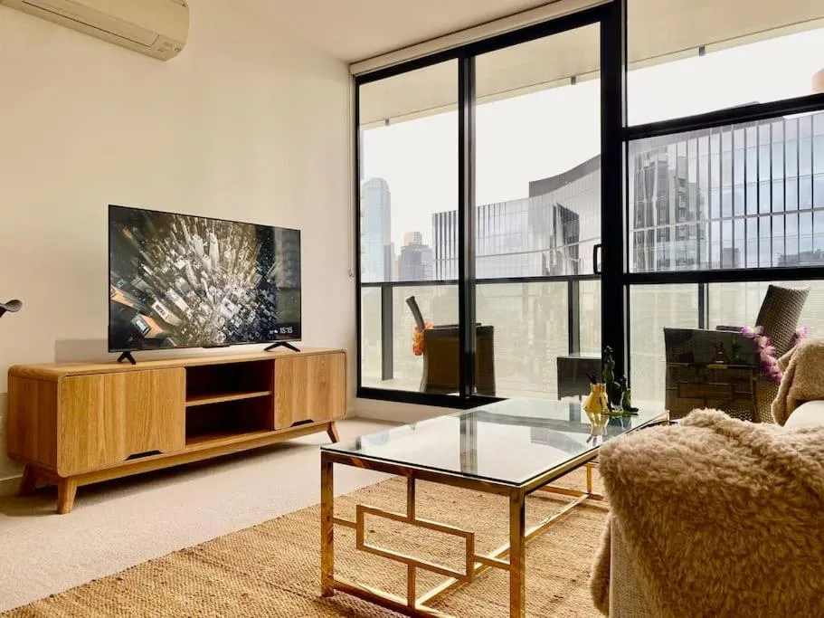 Image 4 of Lovely 1BR Apartment – Free Parking