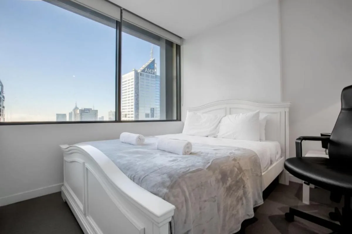 Image 1 of Lovely 1BR Apt Close to Southern Cross