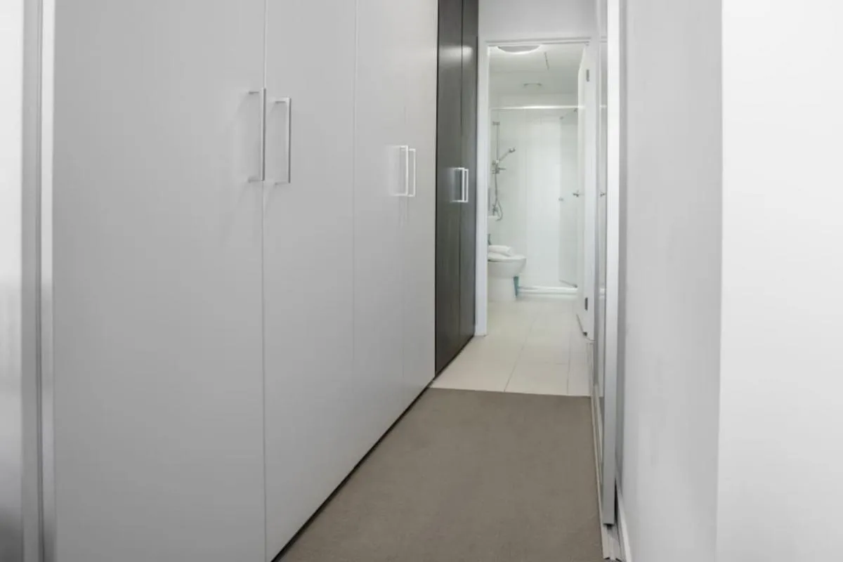 Image 2 of Lovely 1BR Apt Close to Southern Cross