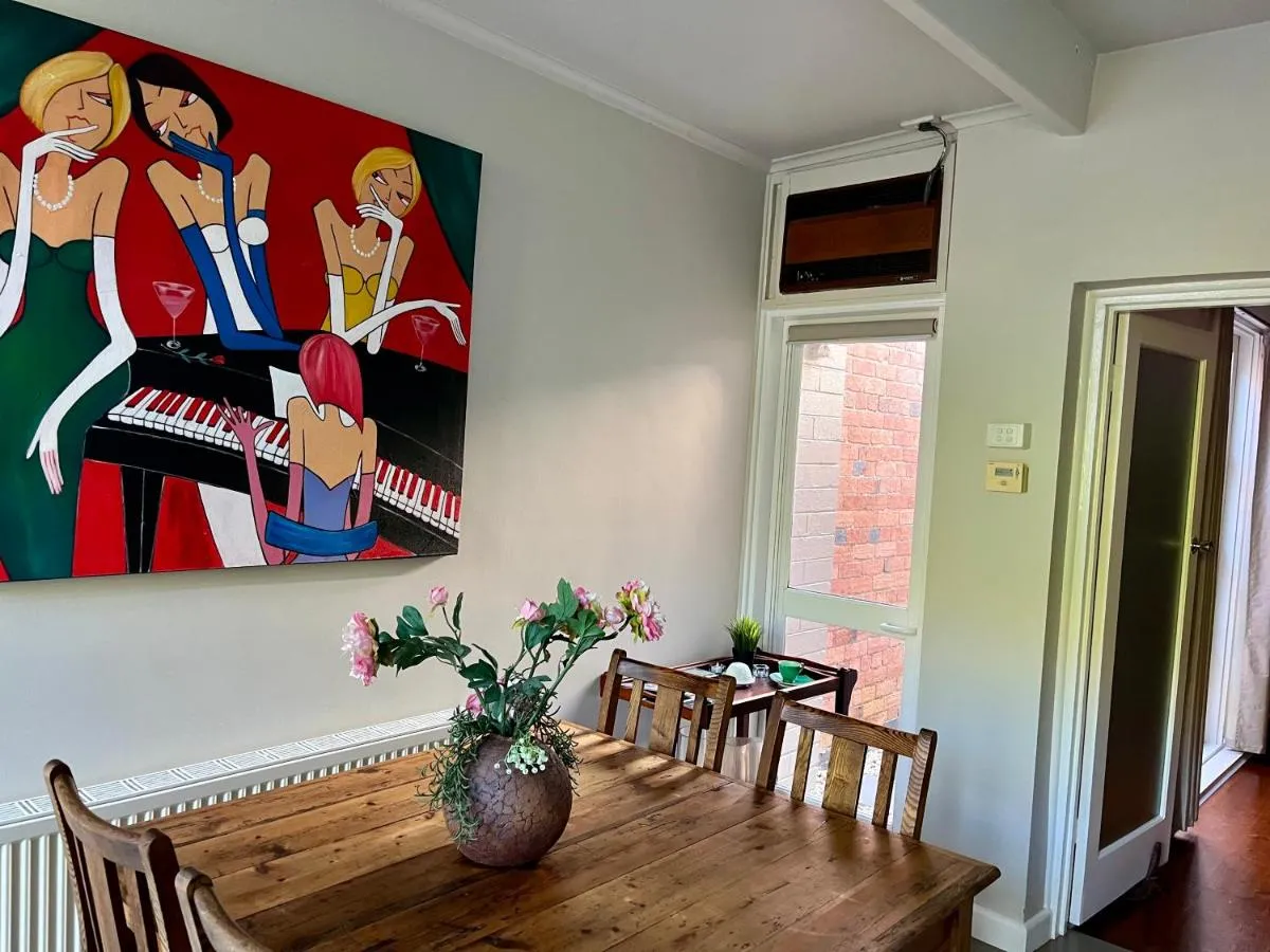 Image 3 of Lovely Victorian Terrace – Entire home