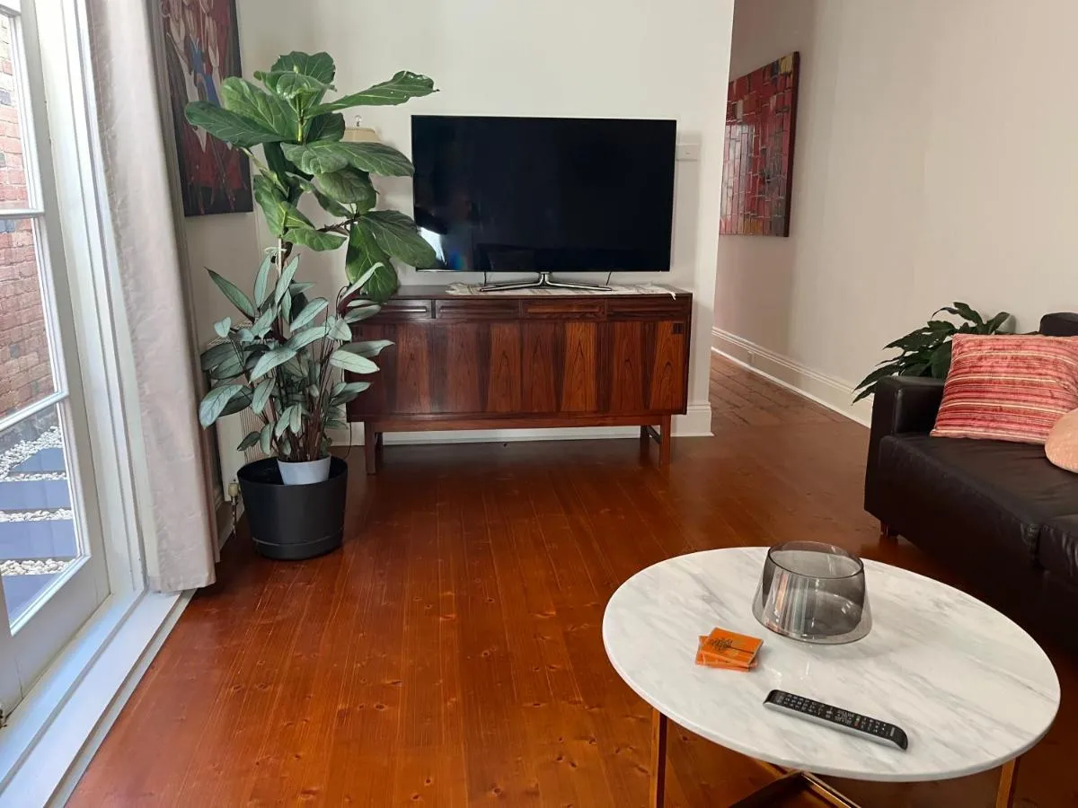 Image 4 of Lovely Victorian Terrace – Entire home