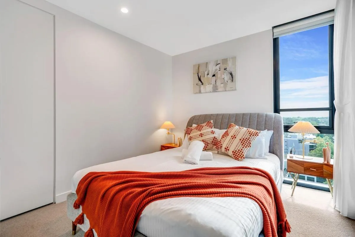Image 5 of Lux 1 bedroom Executive Apt in Box Hill