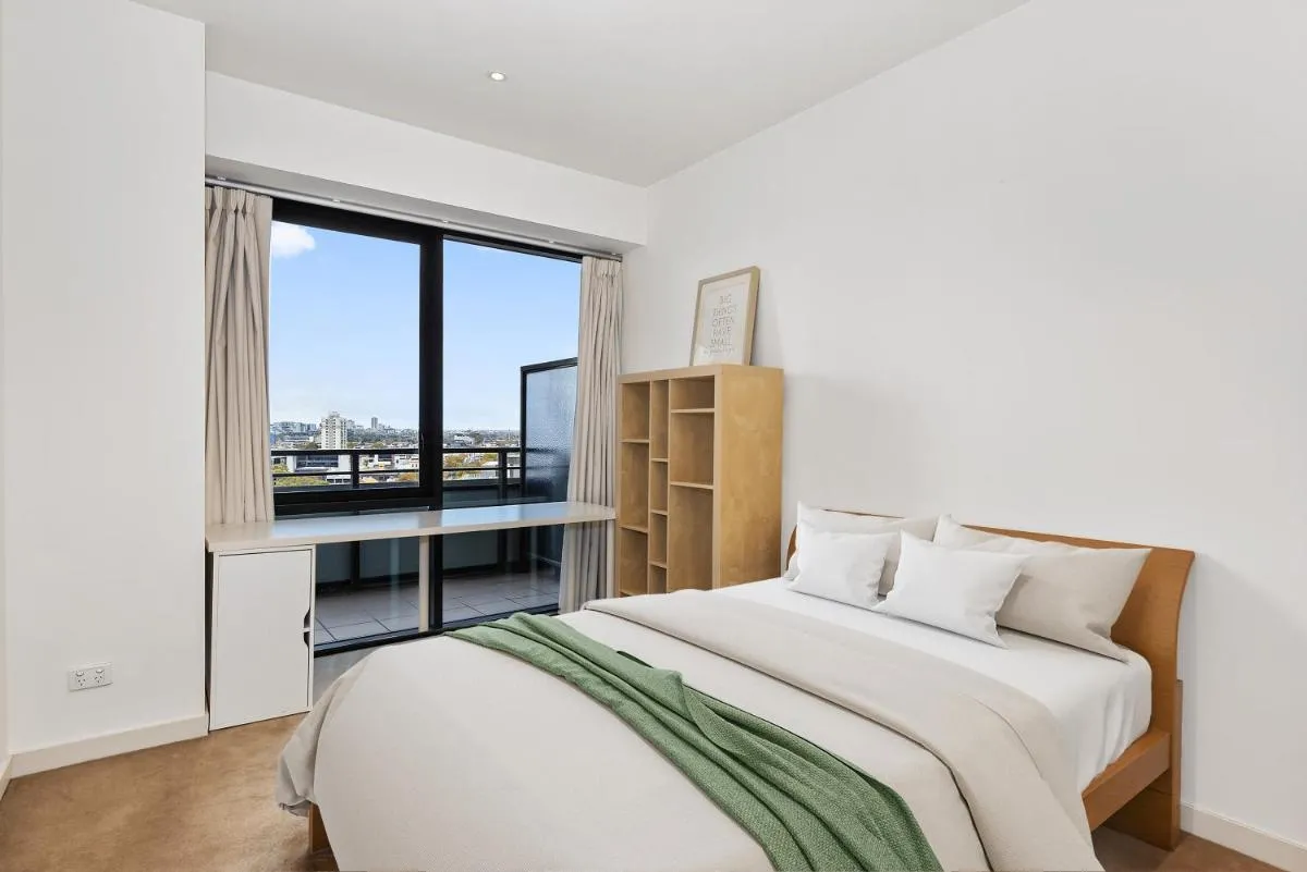Image 1 of Lux Short Stay 3 Bedrooms at Clarendon Tower