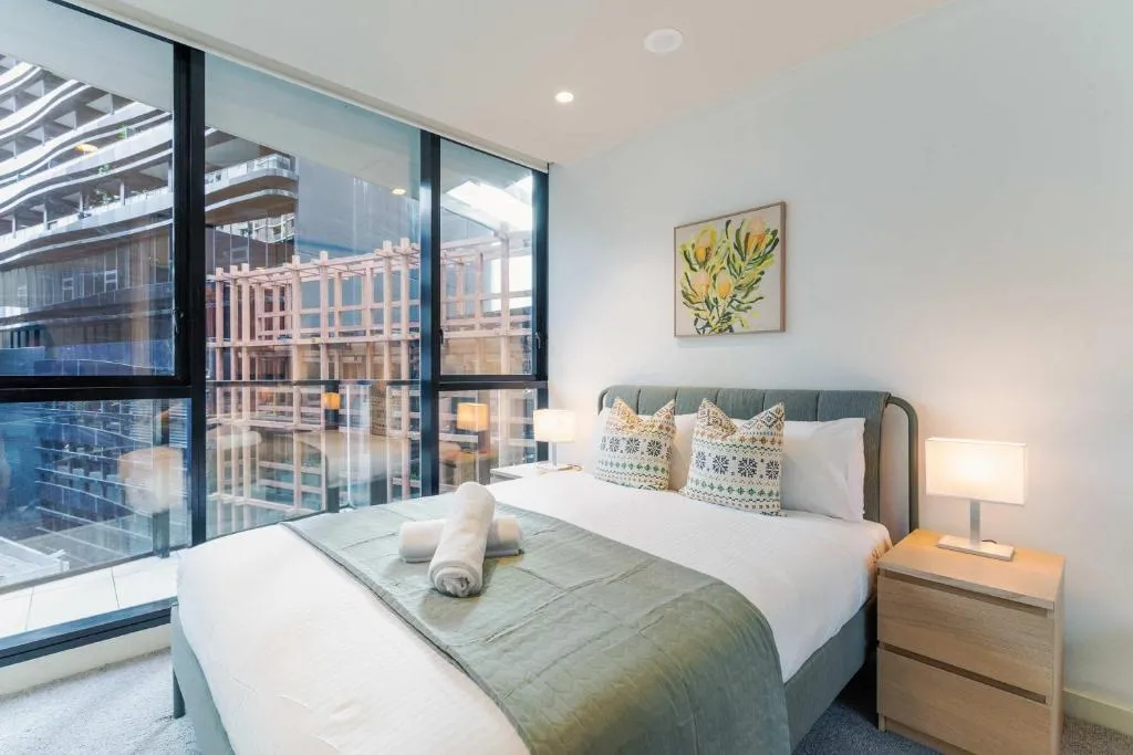 Image of Luxe 2BR Retreat POOL GYM & PARKING South Yarra
