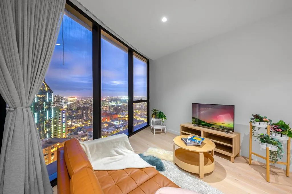 Image of Luxurious Sapphire 1 Bed 1 Bath Residence