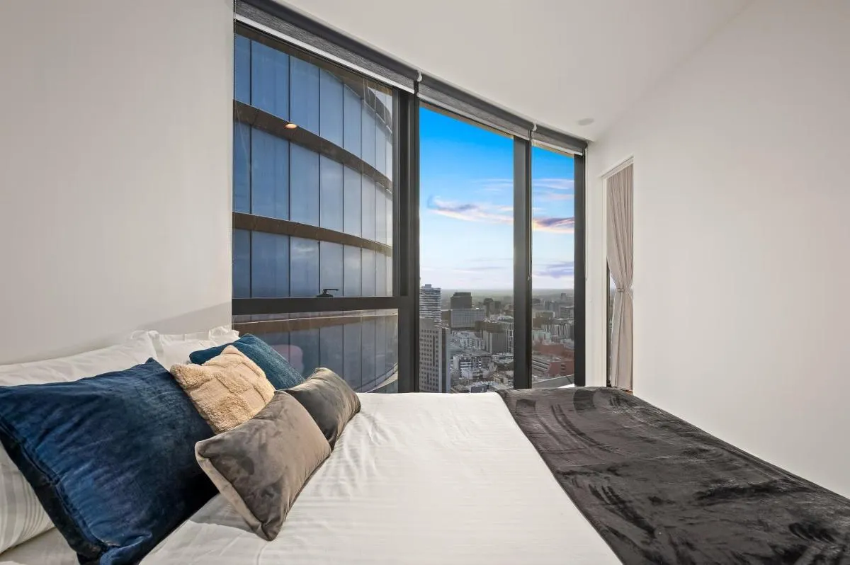 Image 6 of Luxurious Sapphire 1 Bed 1 Bath Residence