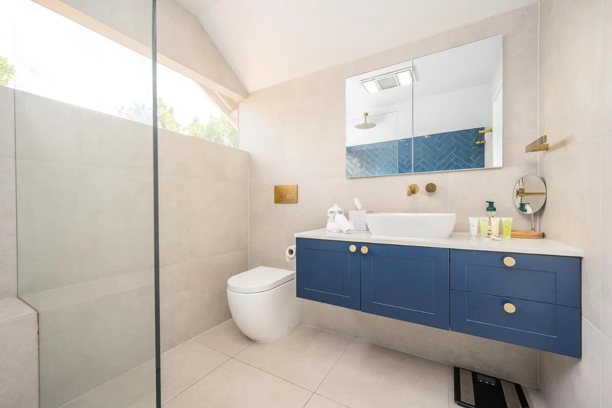 Image 2 of Luxurious house near flemington racecourse