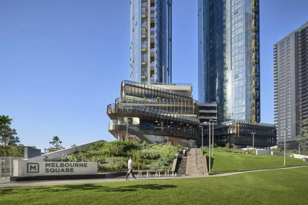 Image 6 of Luxury 3 Bed 2 Bath + car park at Melbourne Square