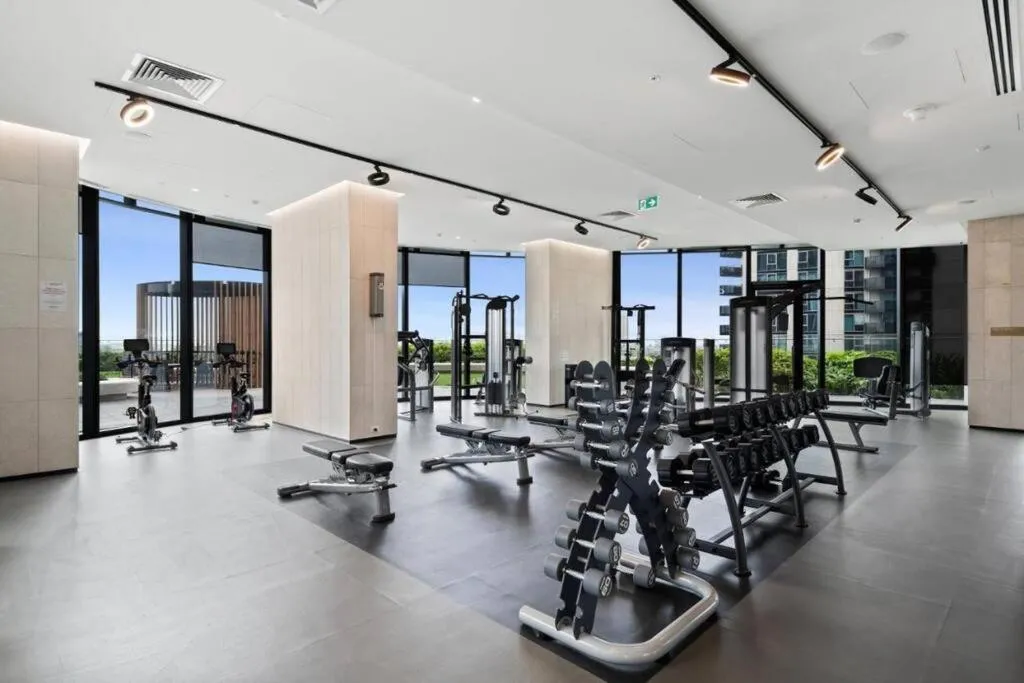 Image 5 of Luxury 3 Bed 2 Bath + car park at Melbourne Square