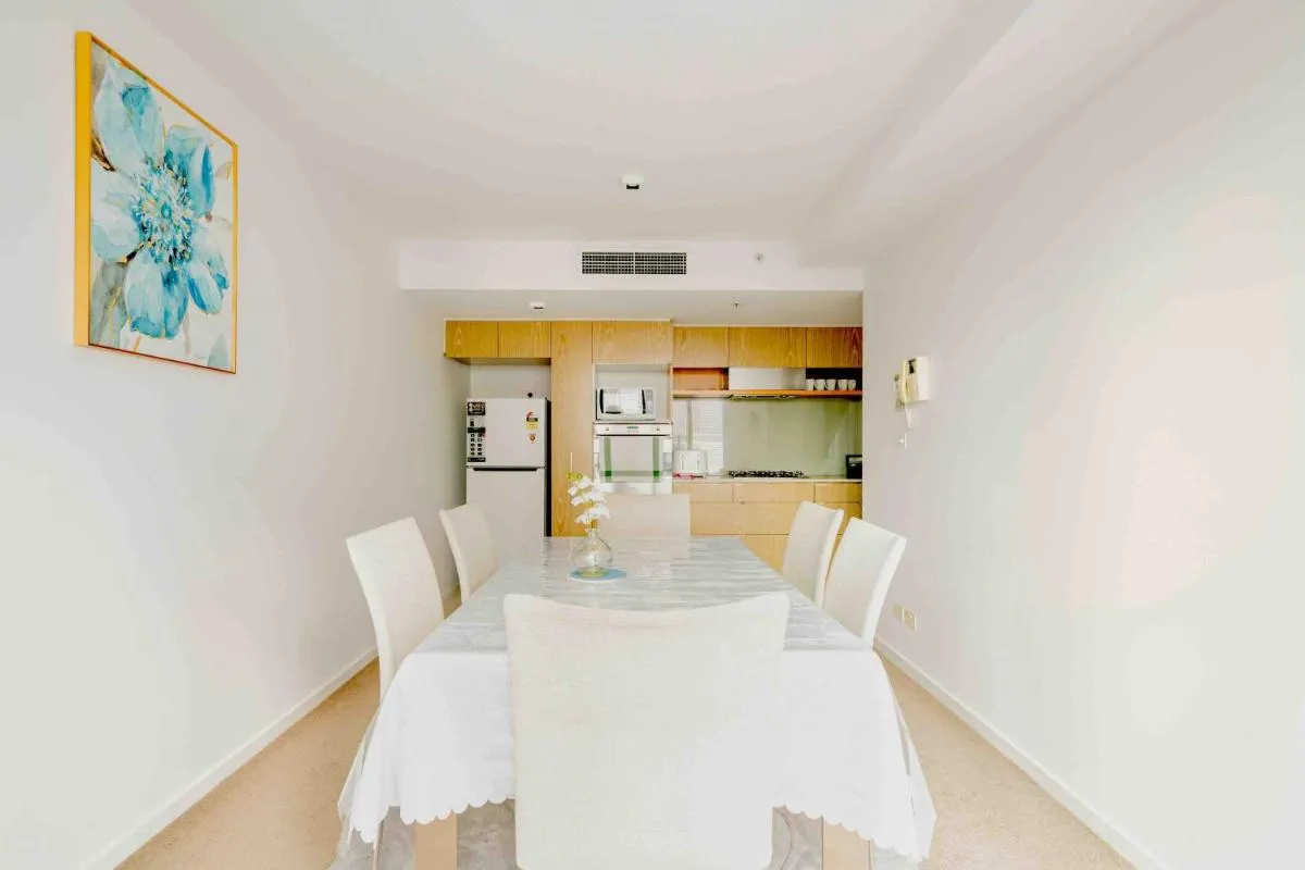 Image 3 of Luxury 3-Storey Loft with free parking on premises
