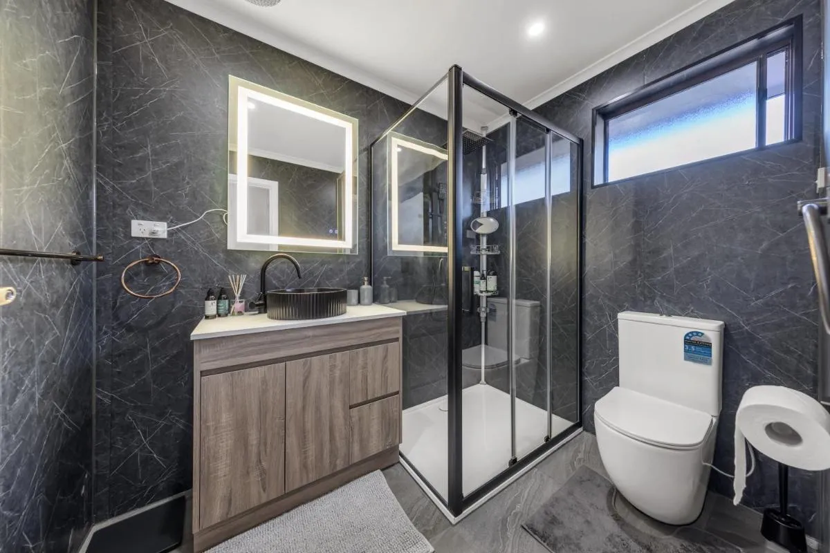 Image 2 of Melbourne Airport Guest House