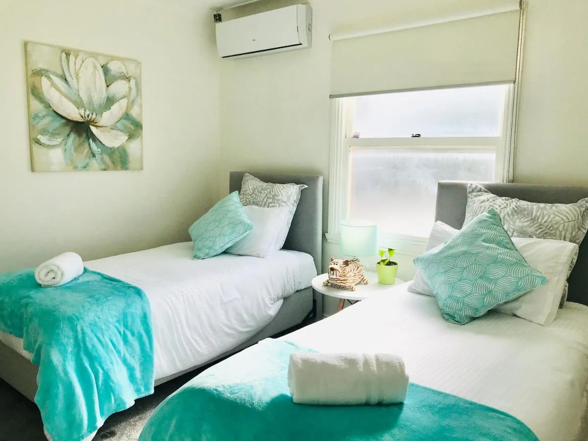Image 2 of Melbourne Inner City Holiday Home Near CBD & Flemington