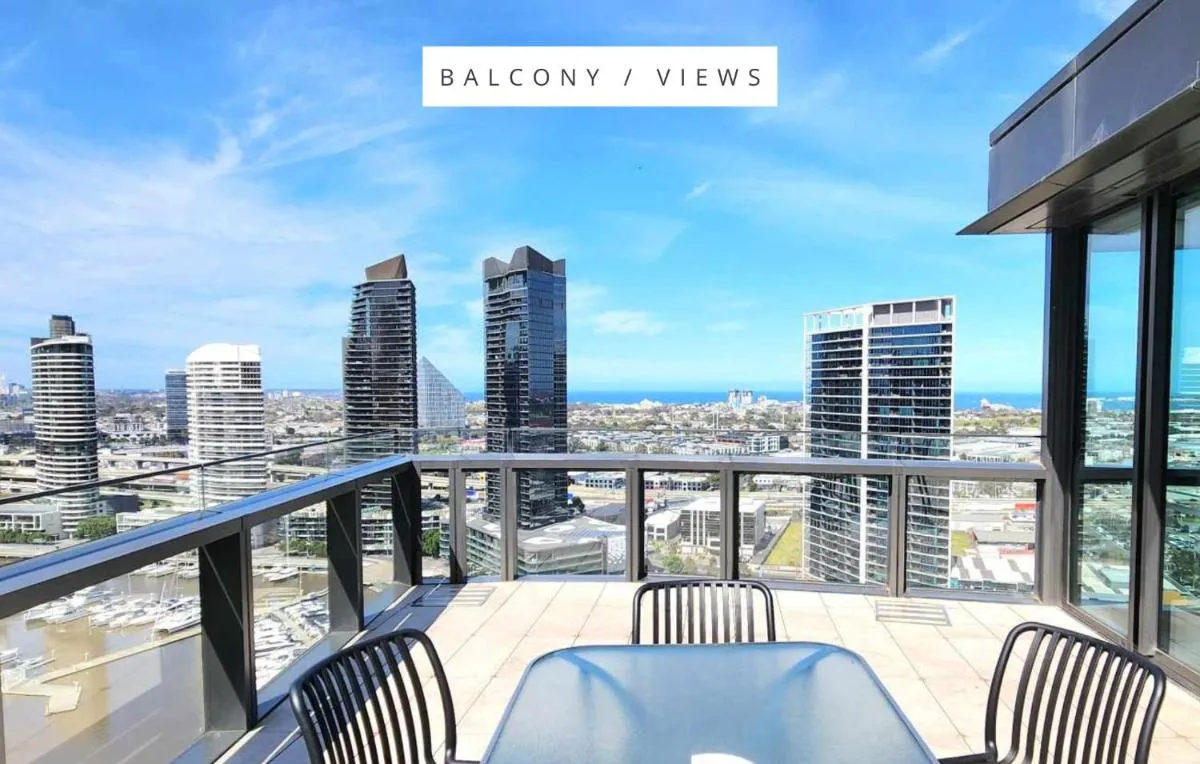 Image 2 of Melbourne Lifestyle Apartments – Best Views on Collins