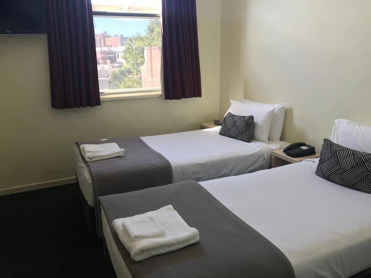 Image 6 of Miami Hotel Melbourne