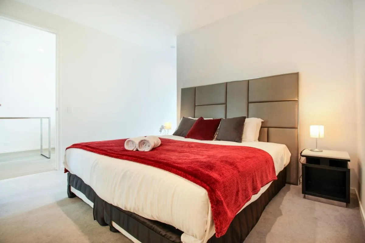 Image 6 of Modem 1 Bedroom Apartment In SouthBank Melbourne