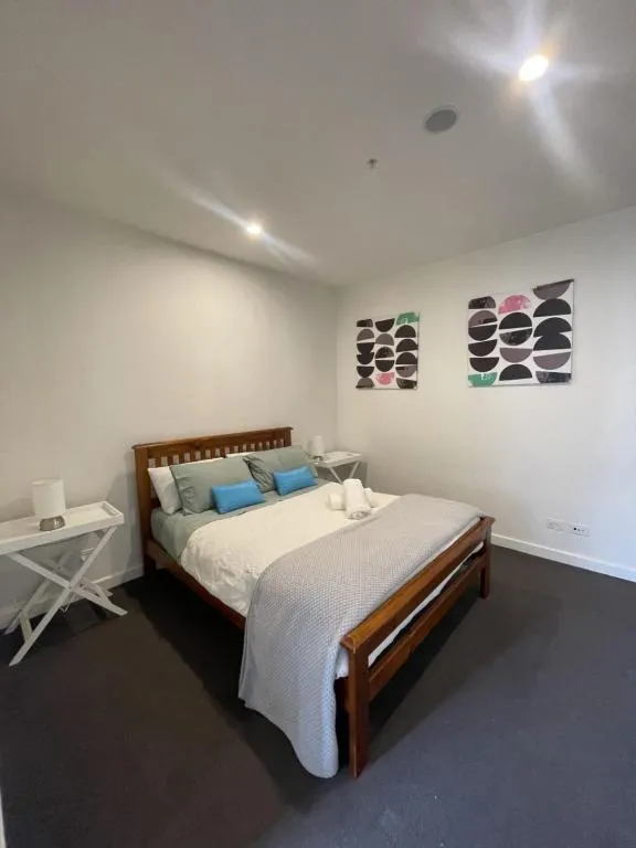 Image of Modern 1BD Apt w free parking in central Brunswick