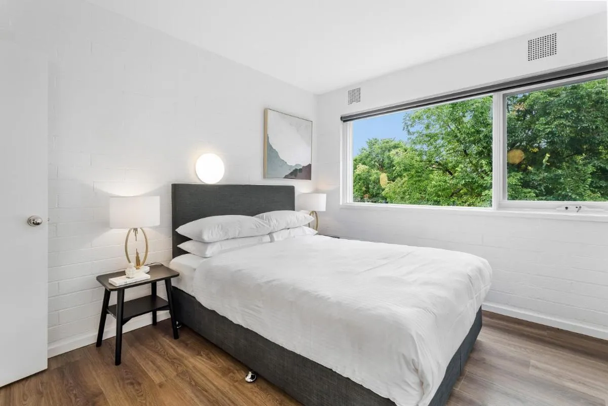 Image 6 of Modern 1-Bed Apartment with Cosy Balcony