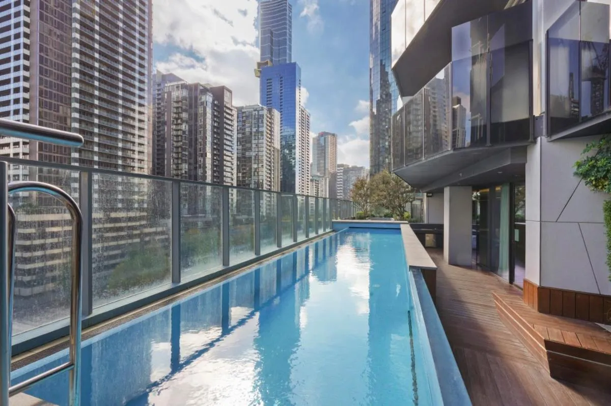 Image 3 of Modern 1 Bedroom Apartment in Southbank