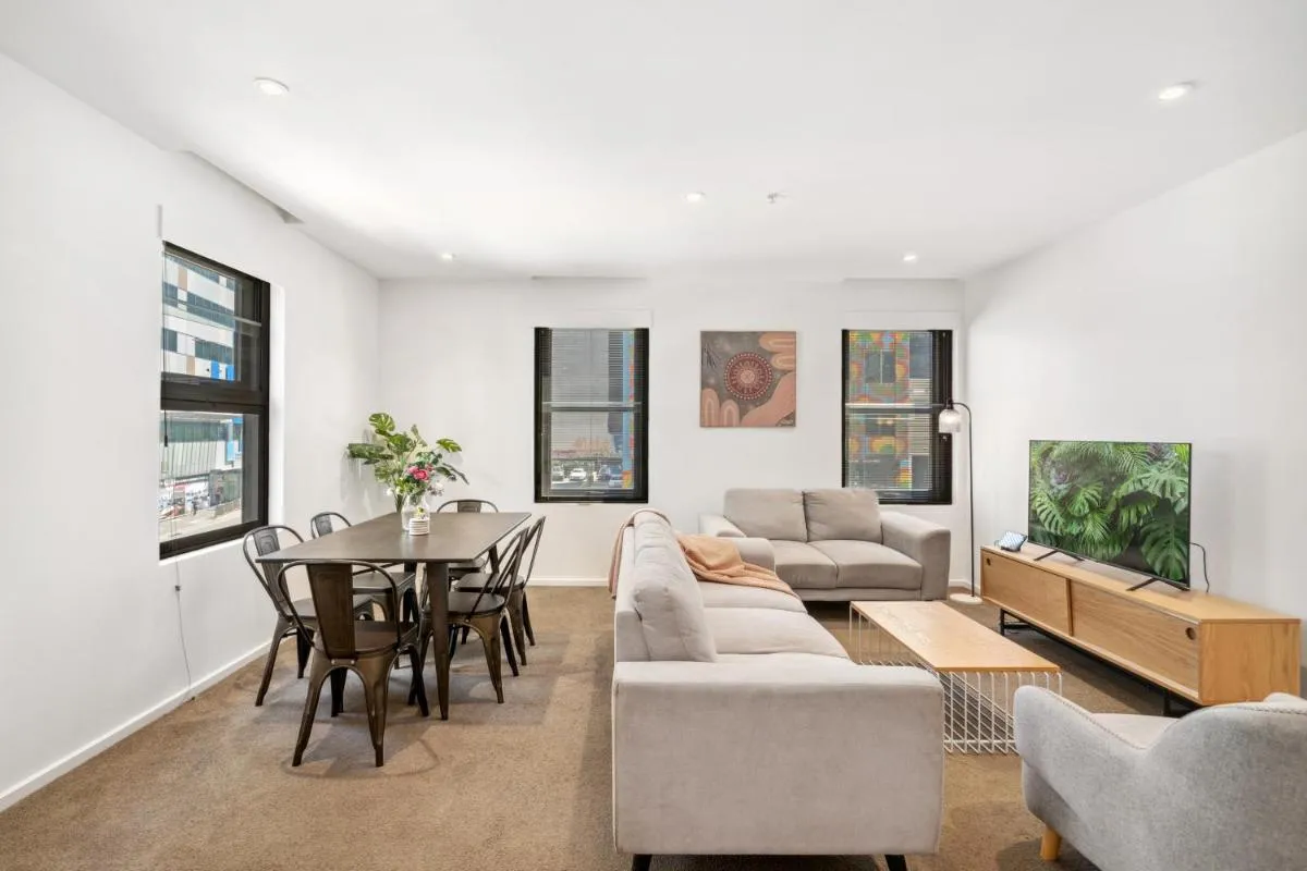 Image 4 of Modern 3-Bedroom Apartment in Prime Location