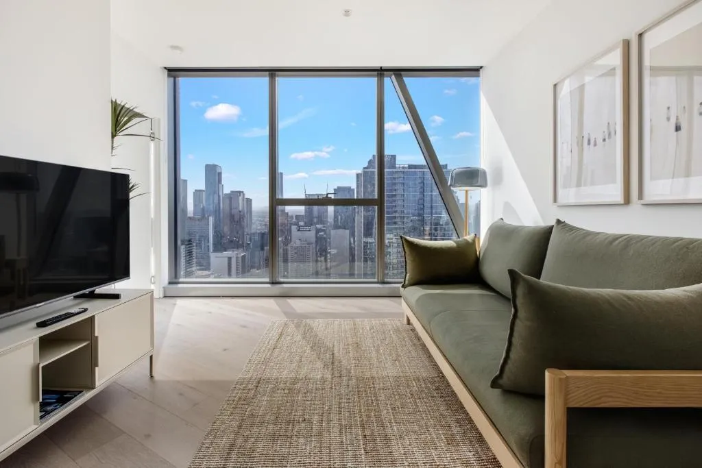 Image of Modern Nomads Skyline View Escape – 2Bedroom by Gardens and Station