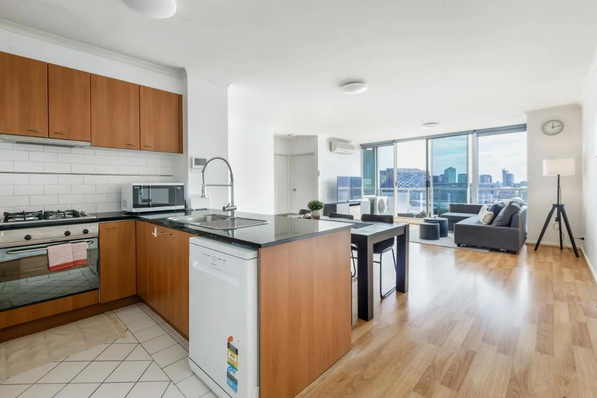Image 4 of Modern Nomads Stunning City & River View 3BR with Carpark
