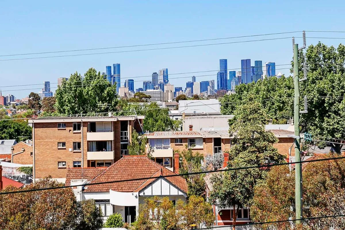 Image 2 of Modern Urban Retreat in Brunswick