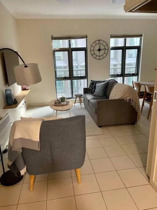Image 3 of Morgan Place – Central Melbourne CBD Apartment on Flinders Lane Late Check-Out, Complimentary Welcome Hamper