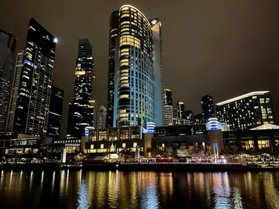 Image 2 of Morgan Place – Central Melbourne CBD Apartment on Flinders Lane Late Check-Out, Complimentary Welcome Hamper