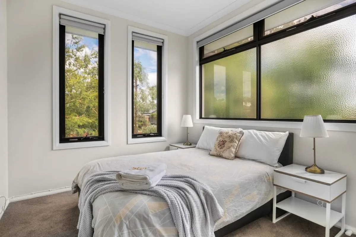 Image 5 of New Comfort house near Box Hill