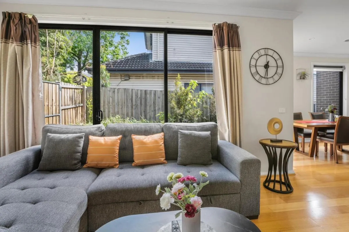Image 3 of New Comfort house near Box Hill