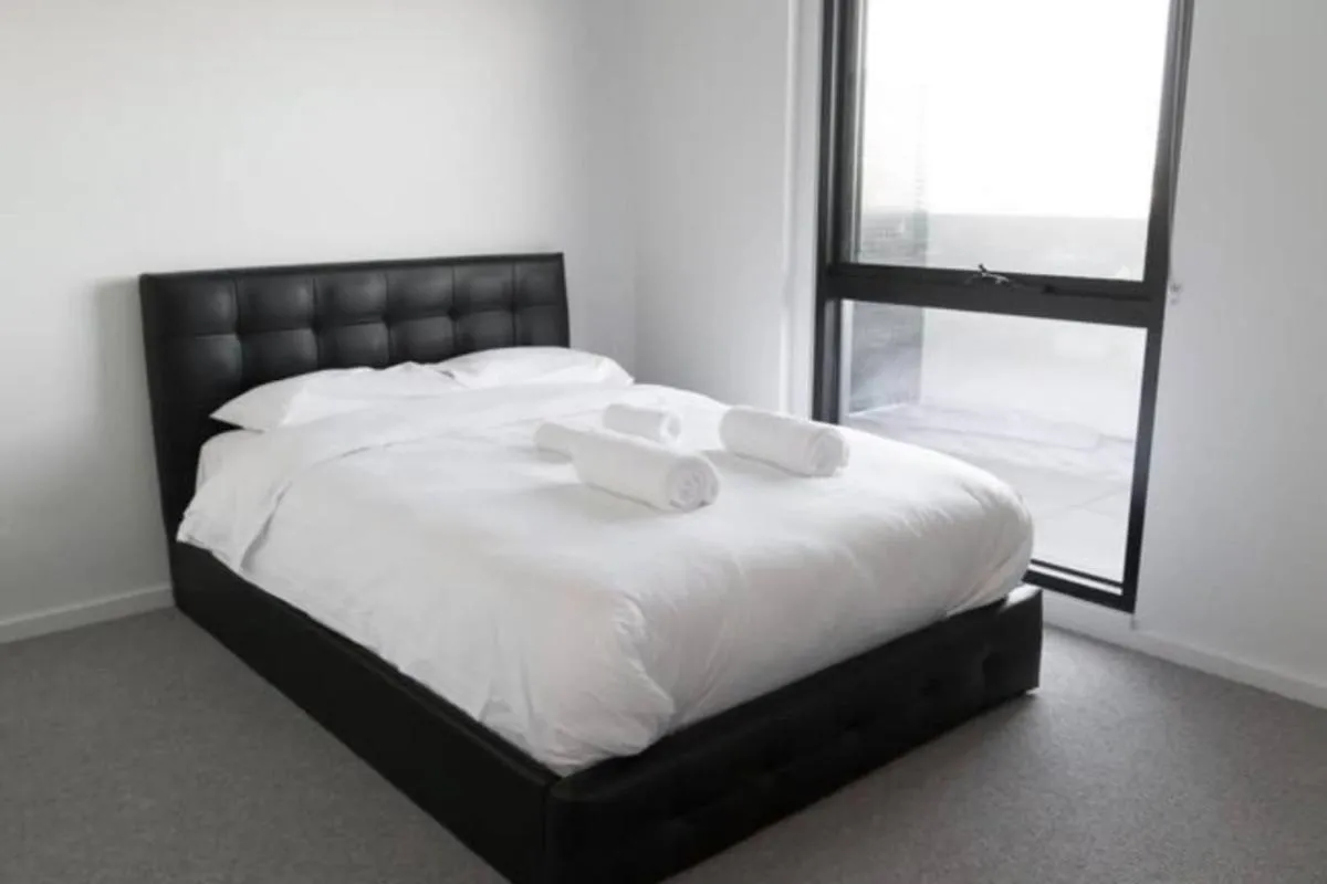 Image 4 of New Spacious 2 Bedroom With Gorgeous City Views