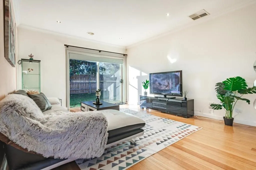 Image of Nunawading Beautiful 3br Housedeckingcourtyard