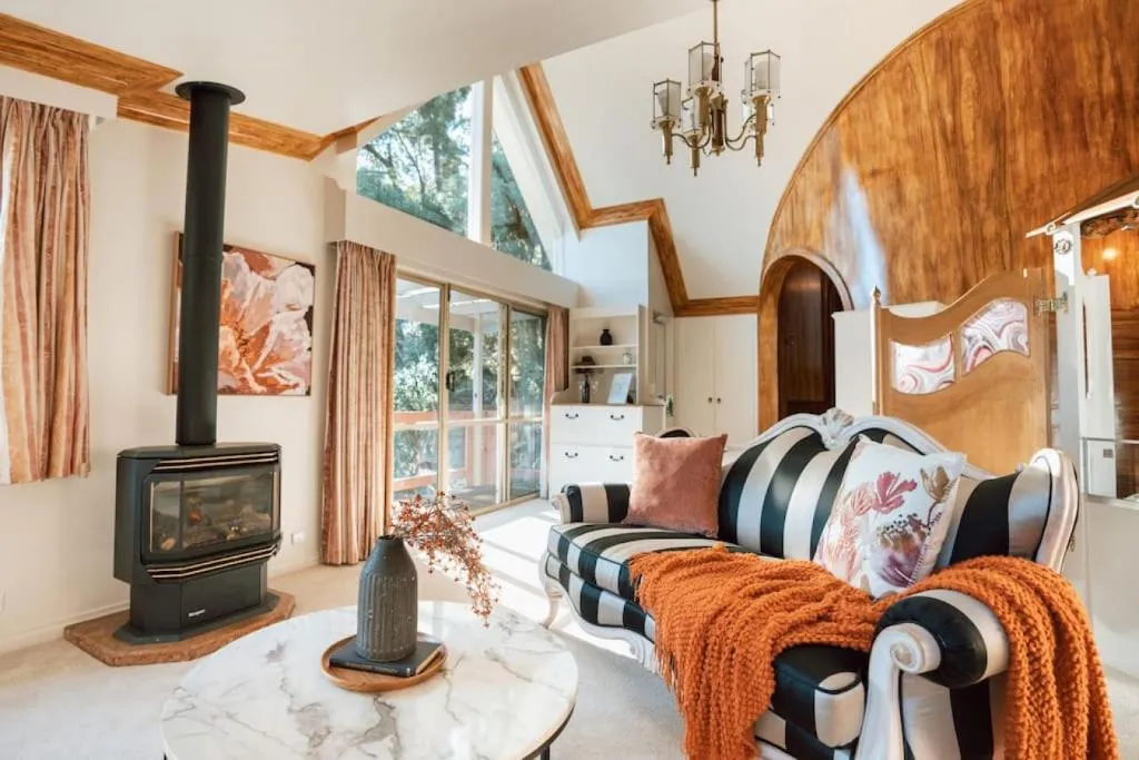 Image of Olinda Enchanted Tower Spa Gas Log Fire and Netflix