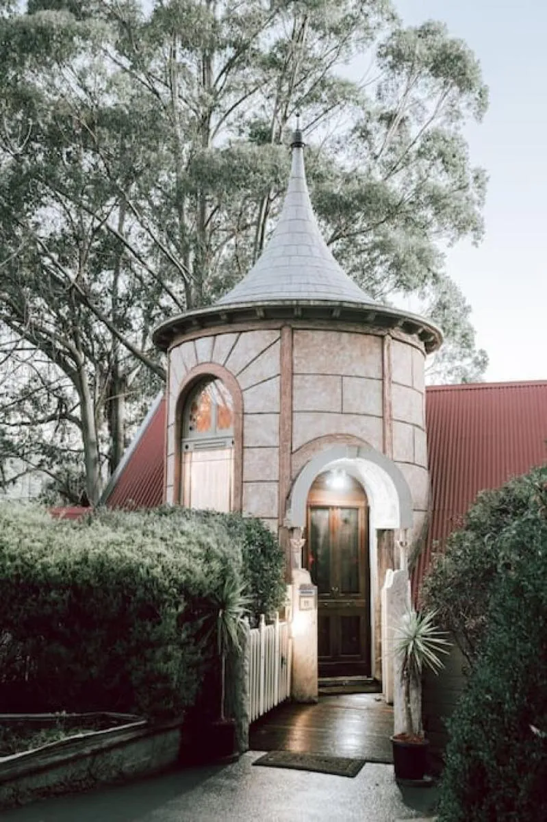 Image 4 of Olinda Enchanted Tower Spa Gas Log Fire and Netflix