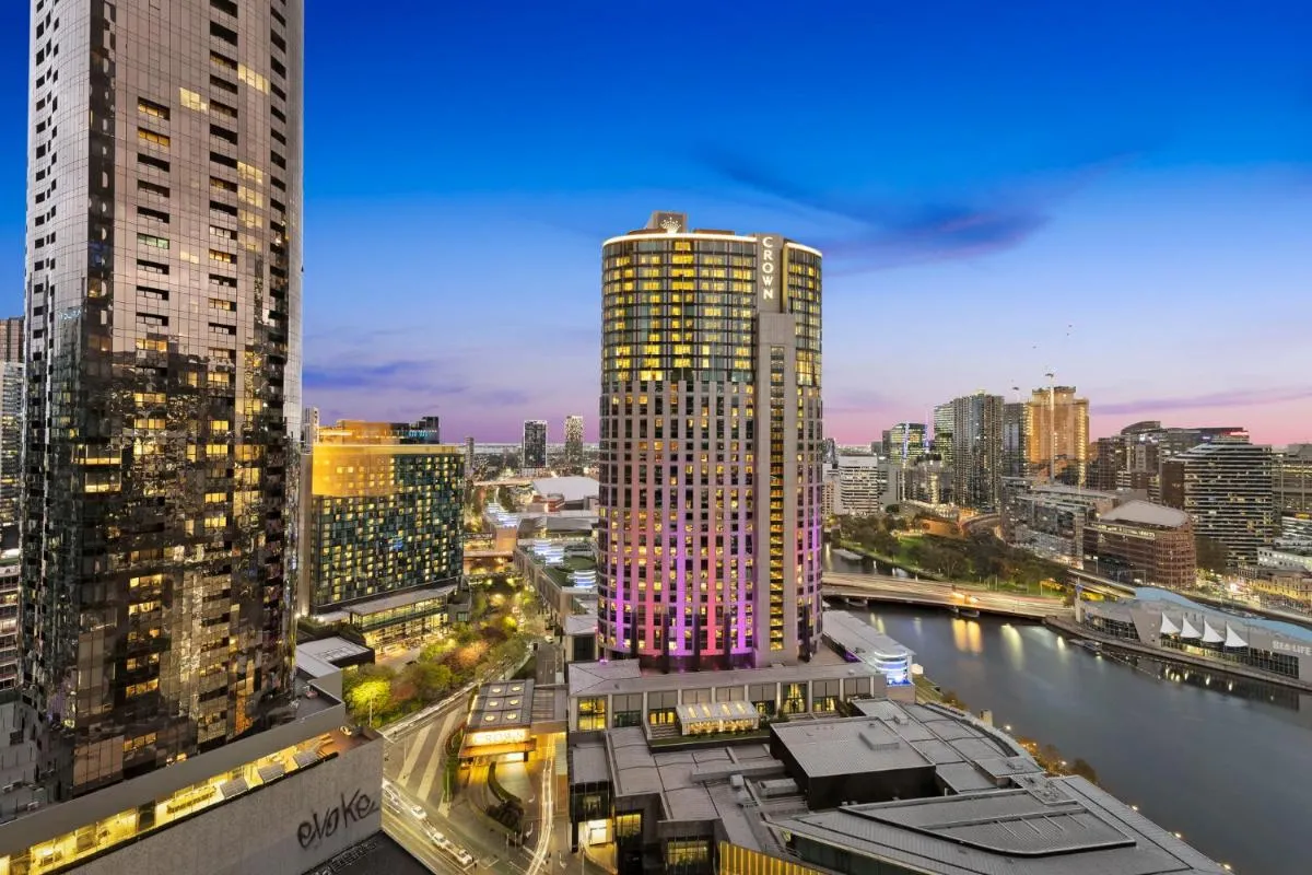 Image 5 of Opulent Level 25 Condo with Breathtaking Views