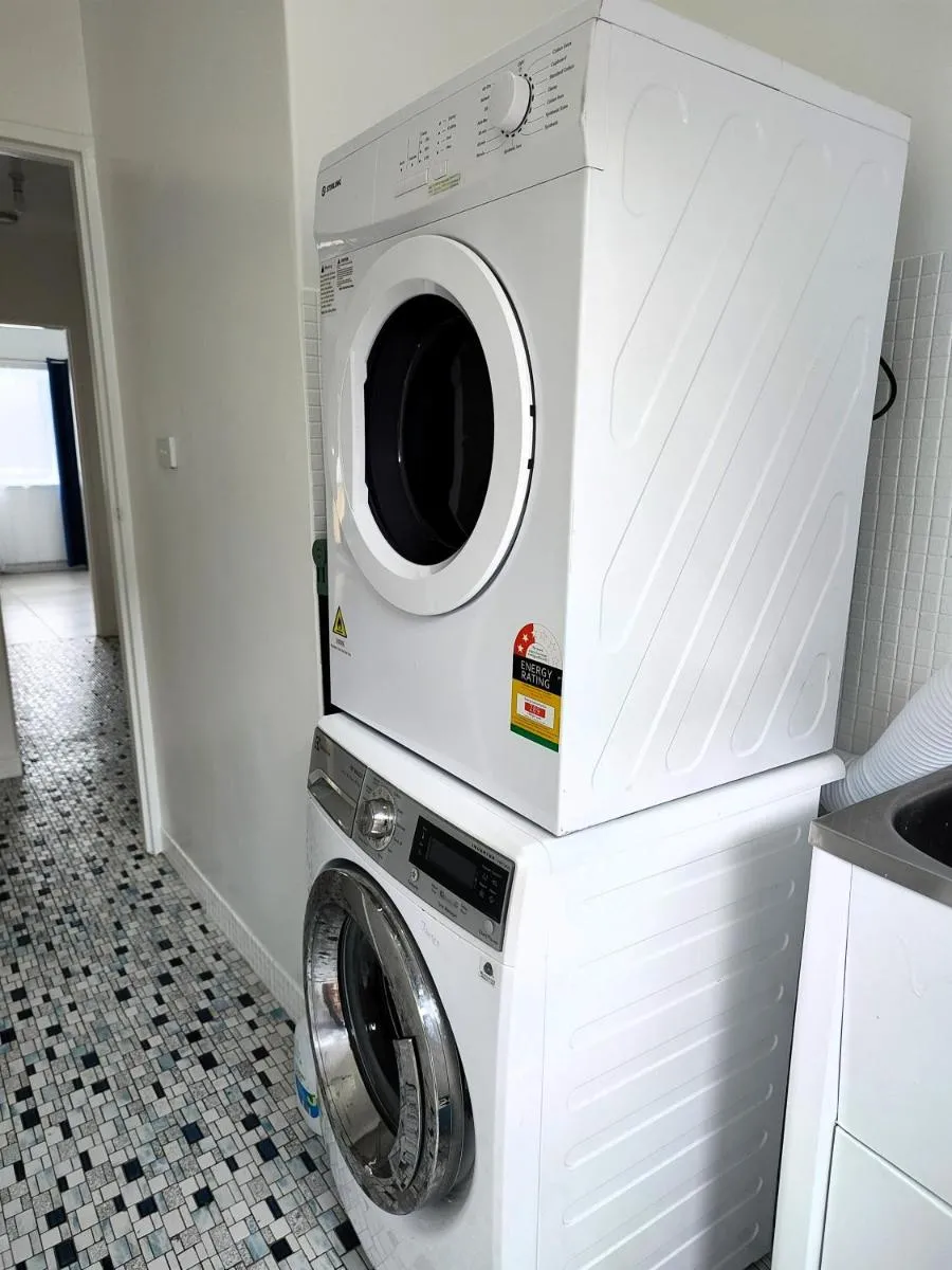 Image 4 of PROMO!!! 2-Bedroom Home Near Airport, Train Station!