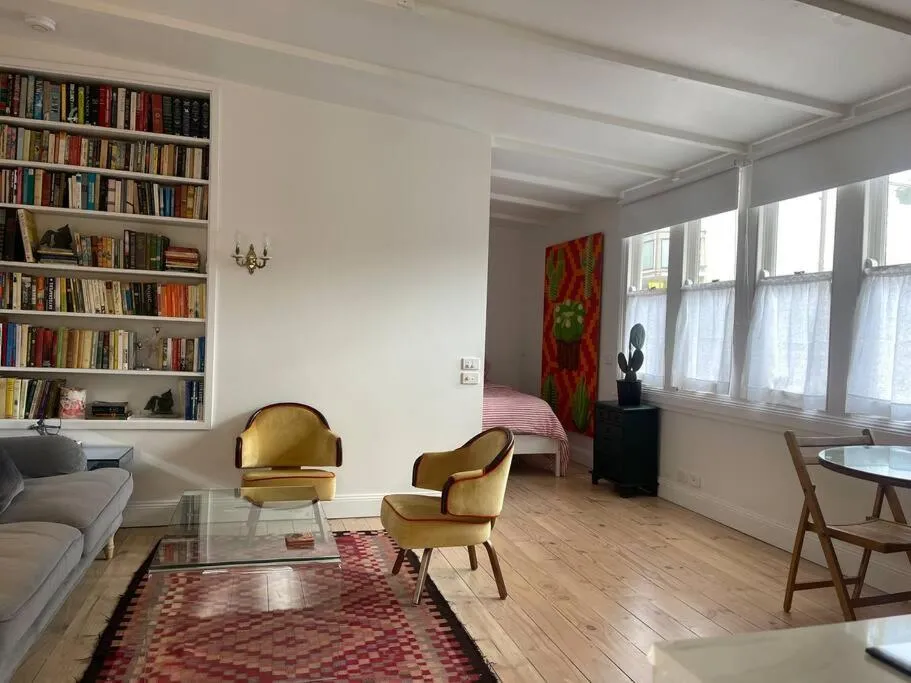 Image of Paris Apartment with garden terrace in St Kilda