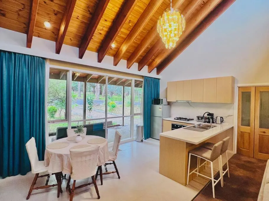 Image 3 of Peaceful home in forest