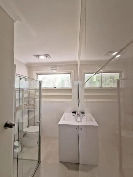 Image 3 of Peaceful location 3BR WiFi/Netflix/Kitchen