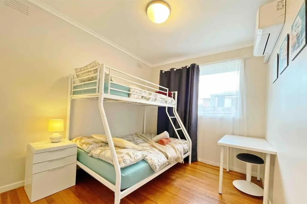 Image 1 of Peaceful location 3BR WiFi/Netflix/Kitchen