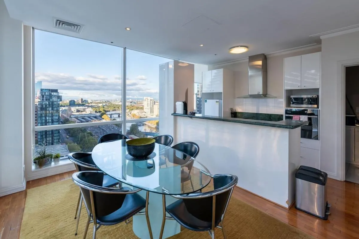 Image 4 of Penthouse 3 bdrm amazing views opposite casino